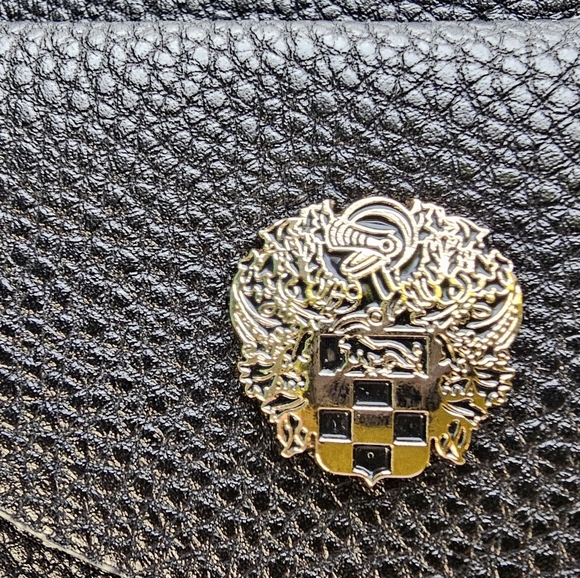 Vince Camuto Black Belt Bag w/ Gold Tone Accents Women's Size M - Picture 2 of 9